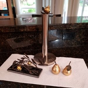 Michael Aram Essentials